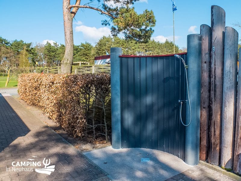 Hundedusche auf Camping in Neuhaus