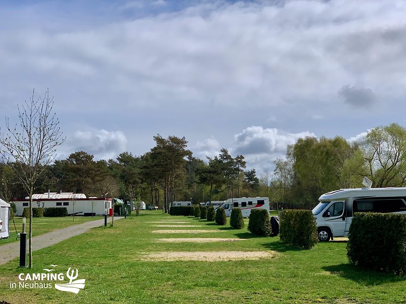 Camping Neuhaus im April 2024