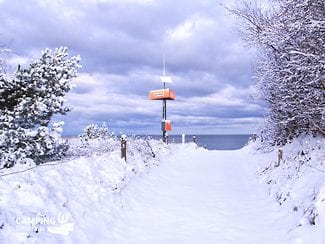 Strandaufgang 21 im Winter